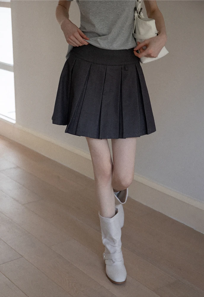 【I AM MARI】Berlin Alpaca A-Line Mini Skirt Pleated A-Line Mini Skirt – EGGKA