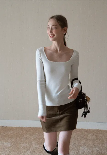 Womens Square Neck Long Sleeve Knit Top