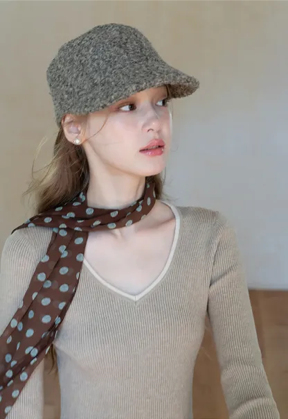 Womens V Neck Contrast Trim Knit Long Sleeve Top