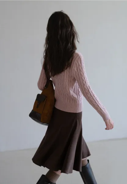 Womens Classic Cable Knit Sweater