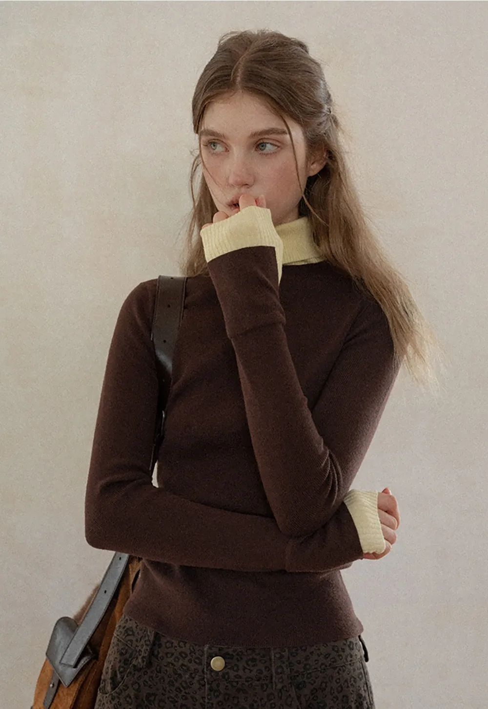 Casual Brown Turtleneck Sweater with Yellow Cuffs