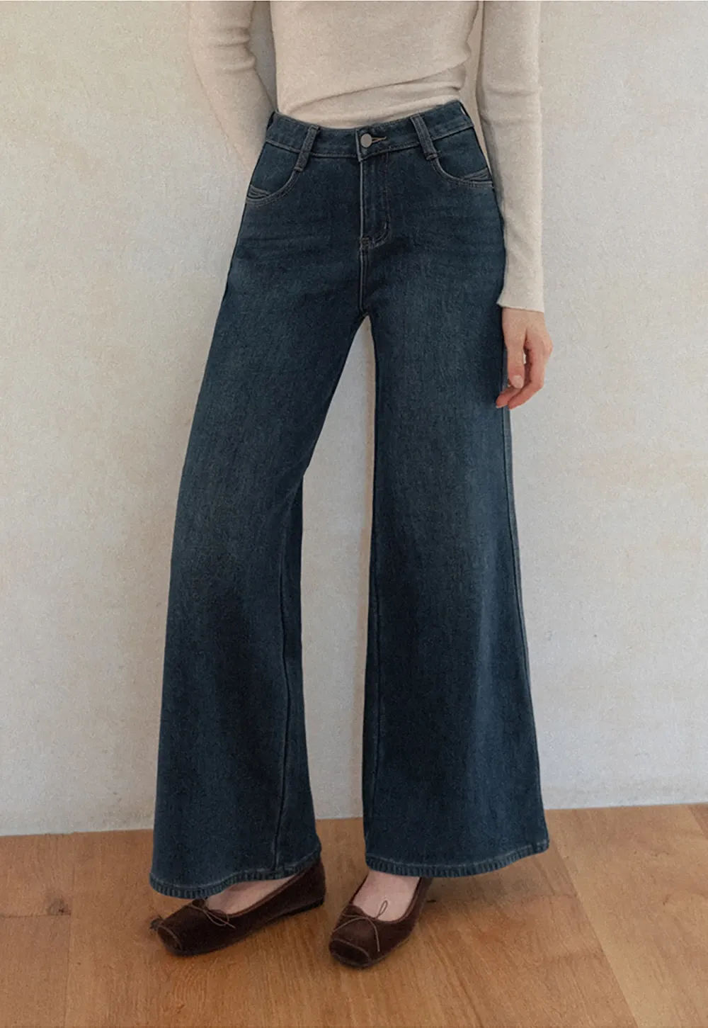 Womens Wide Leg Jeans with Belt
