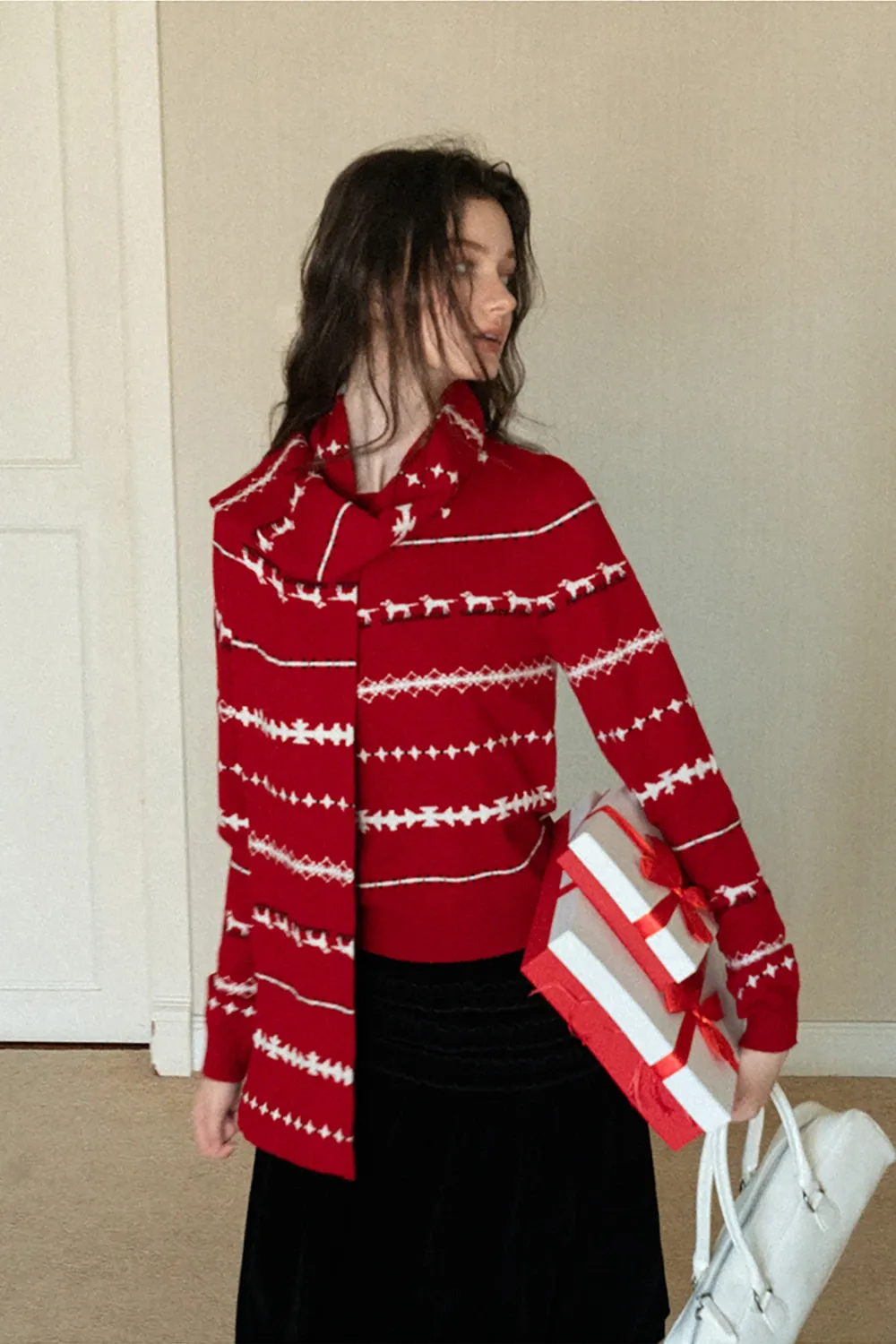 Christmas Knit Scarf With Reindeer Pattern