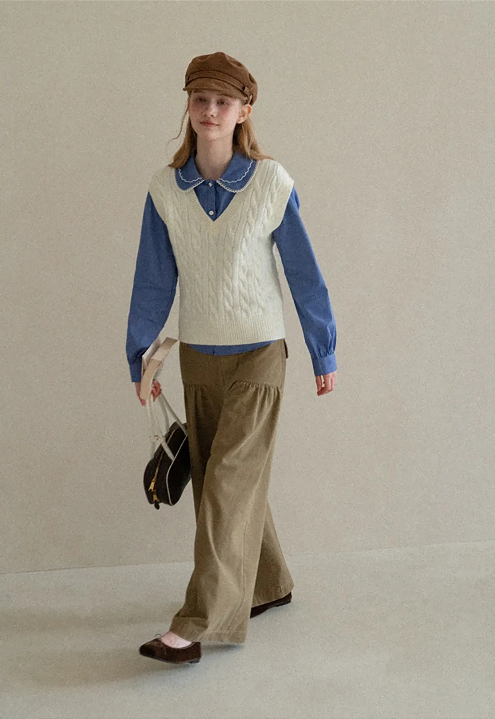 Cable Knit V Neck Sleeveless Sweater