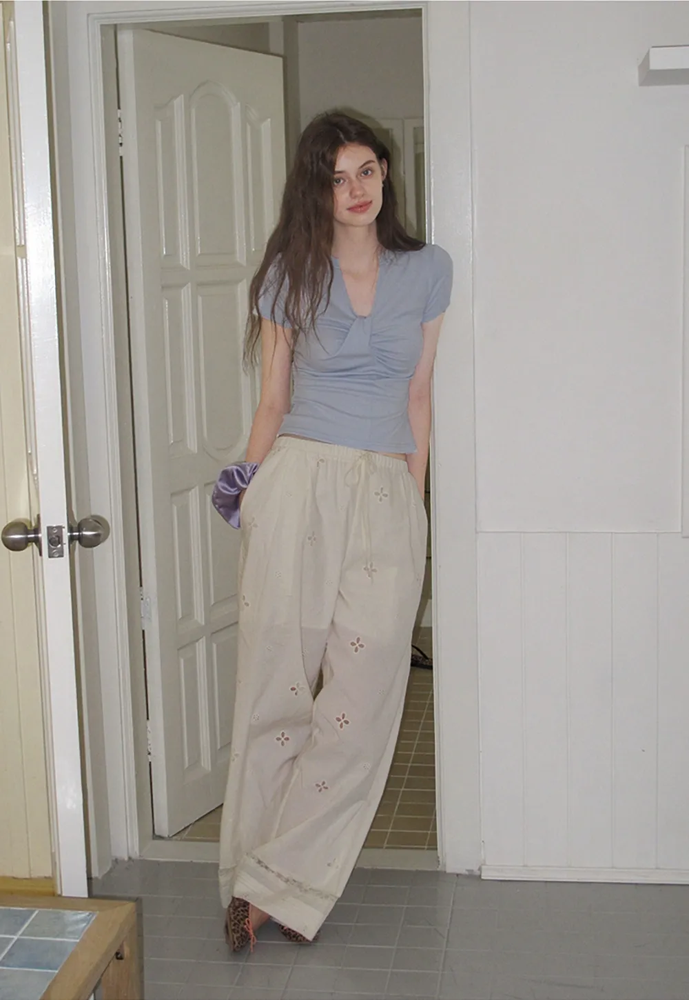 Women’s Ruched Twist Front Tee