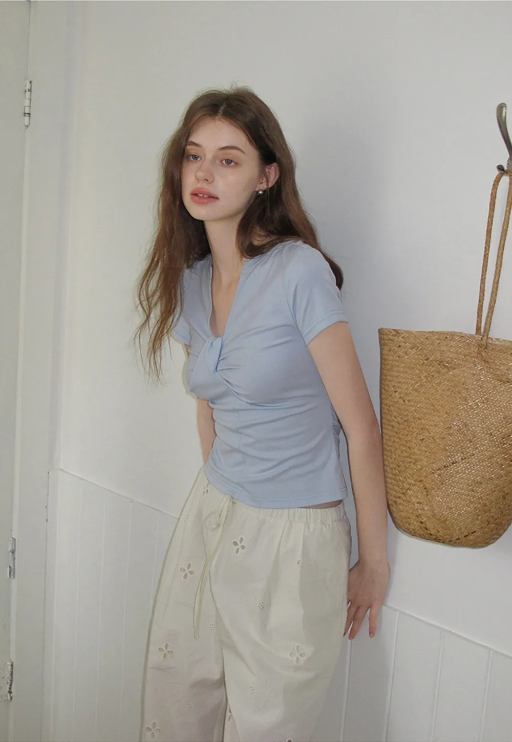Women’s Ruched Twist Front Tee