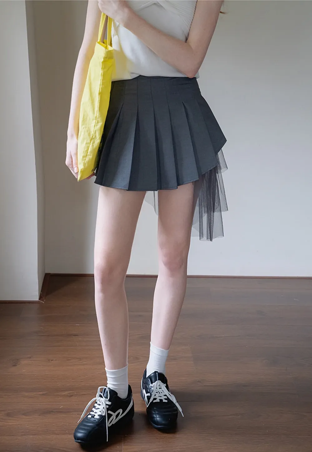 Women’s Asymmetric Tulle-Layer Pleated Mini Skirt