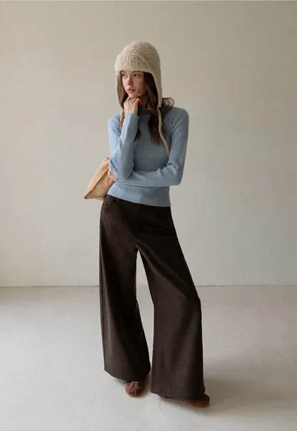 Women Soft Ribbed Mock Neck Knit Top