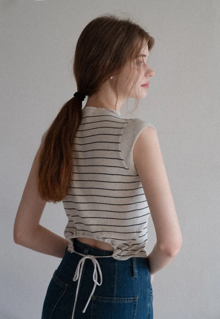 Women’s Ruched Ring Cutout Knit Top
