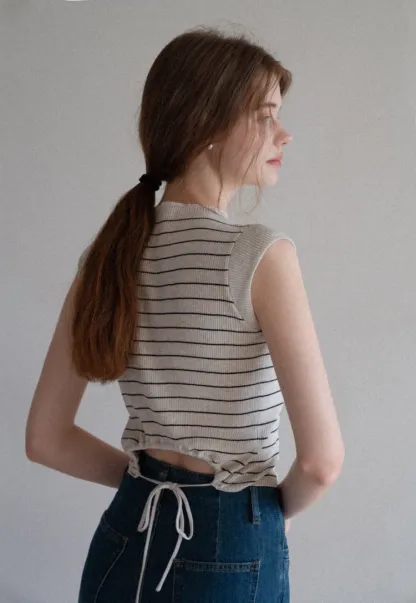 Women’s Ruched Ring Cutout Knit Top