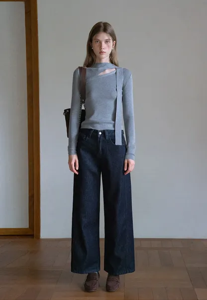 White Long Sleeve Knit Top With Tie