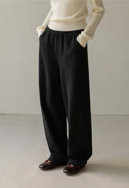 Women Fleece-Lined Slimming Casual Pants