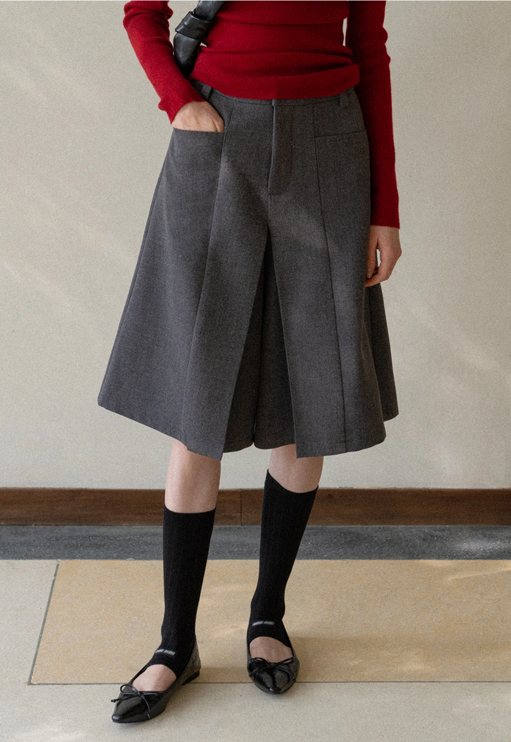 Flowy Skirt-Style Wide-Leg Cropped Trousers