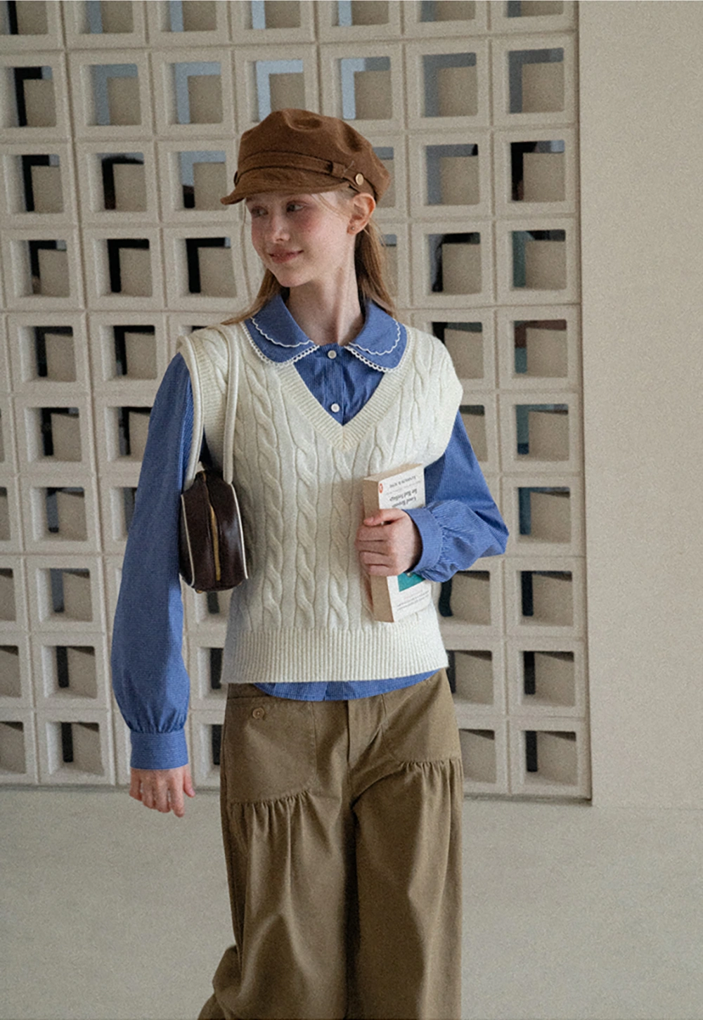 Cable Knit V Neck Sleeveless Sweater