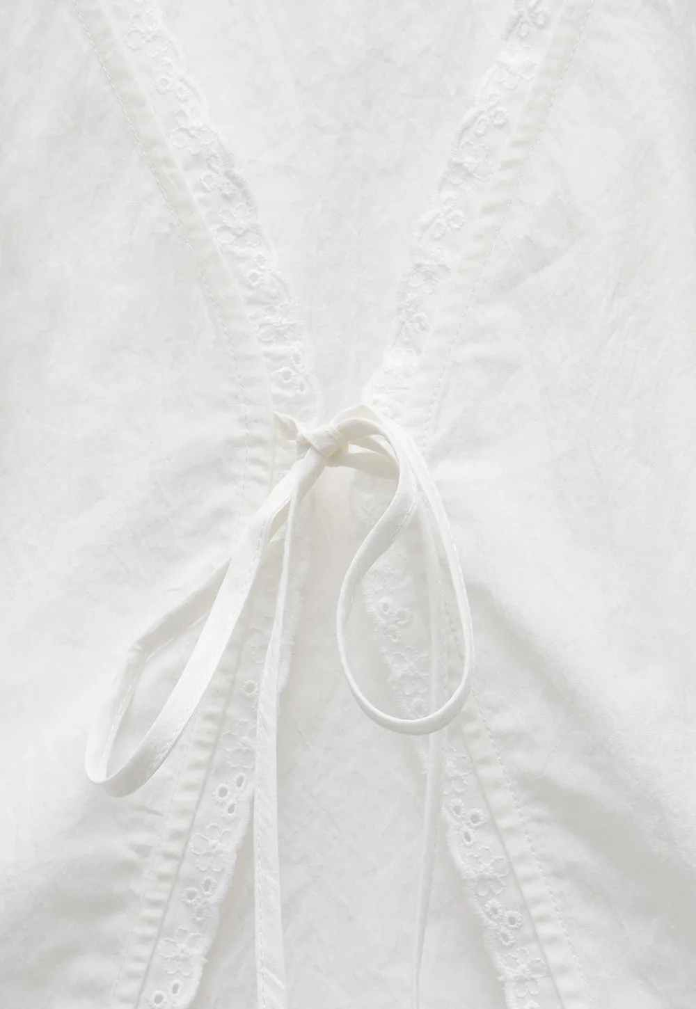Eyelet Trim Puff Sleeve Tie-Front Blouse