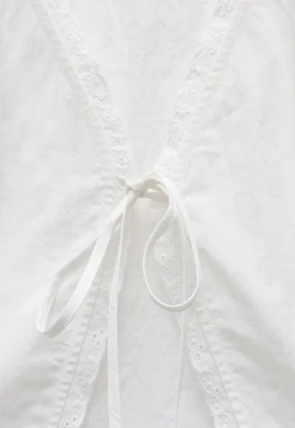 Eyelet Trim Puff Sleeve Tie-Front Blouse