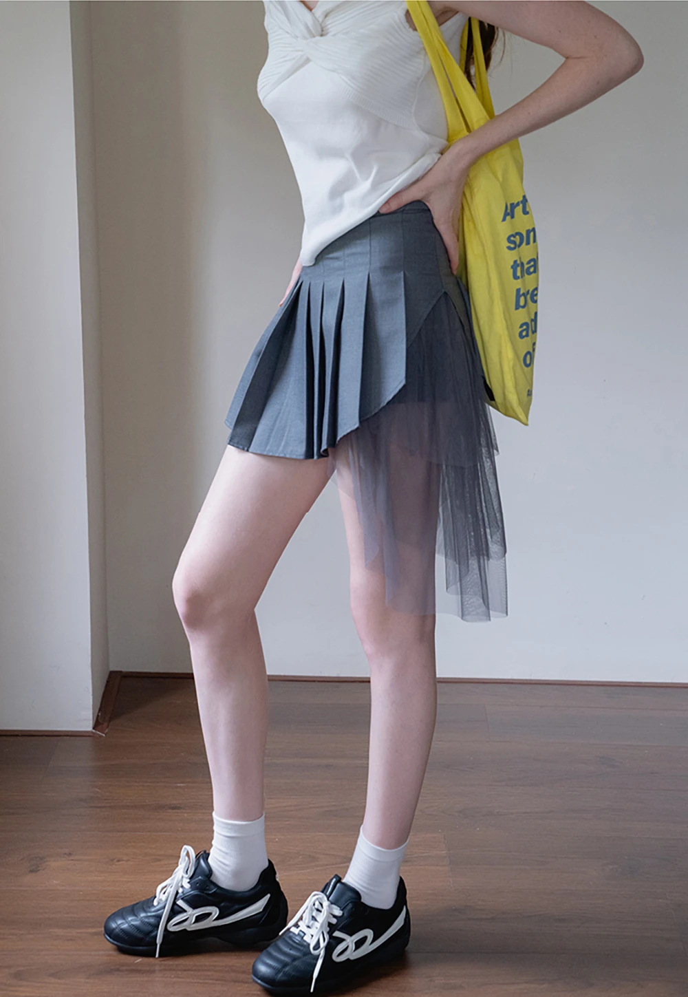 Women’s Asymmetric Tulle-Layer Pleated Mini Skirt