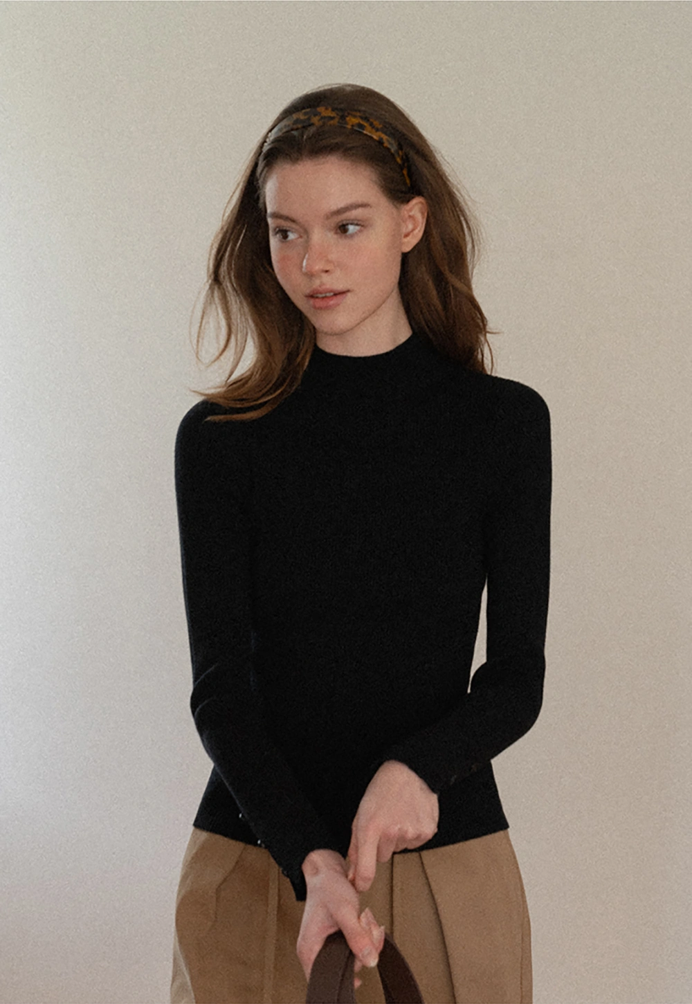 Womens Mock Neck Knit Top