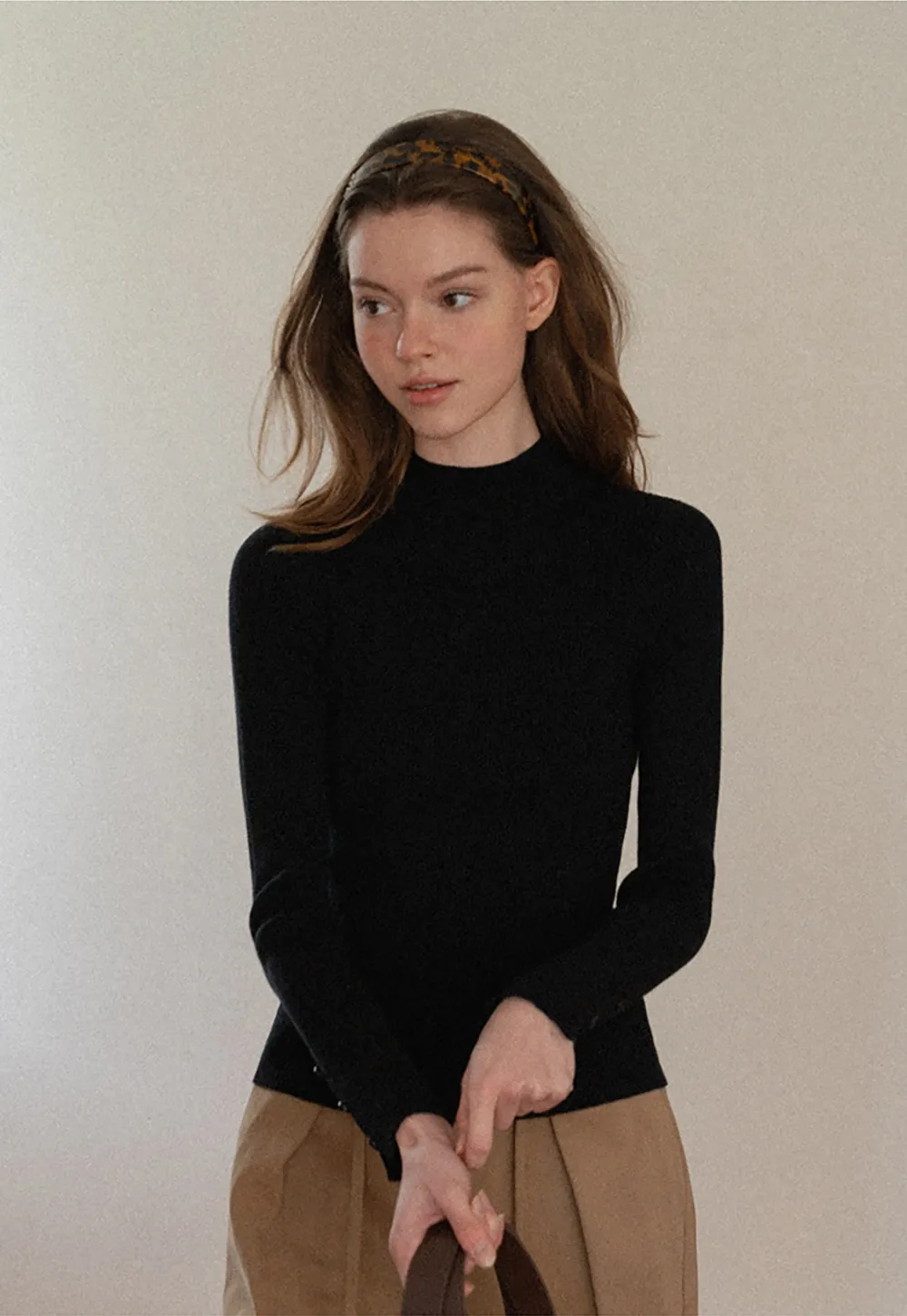 Womens Mock Neck Knit Top