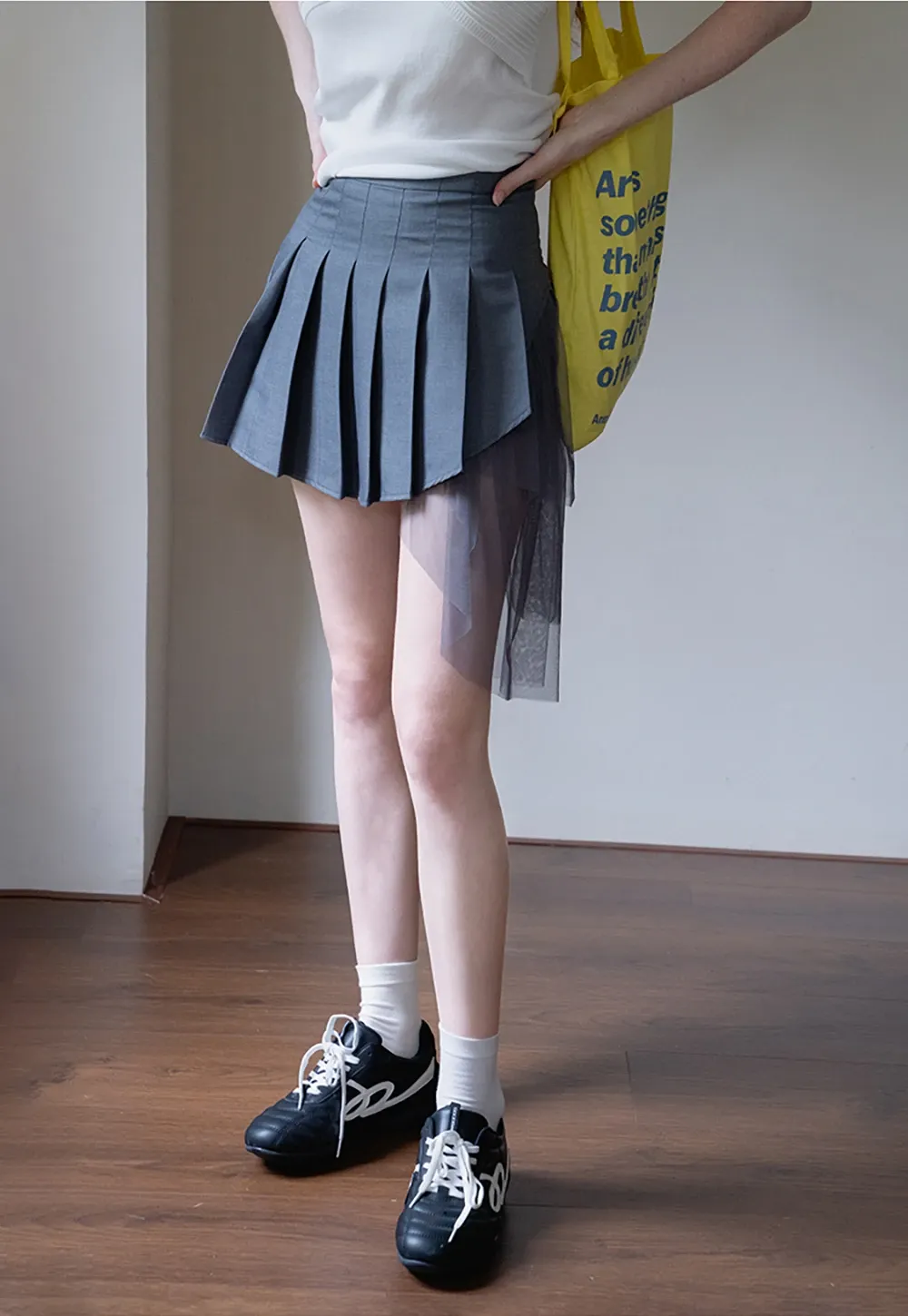 Women’s Asymmetric Tulle-Layer Pleated Mini Skirt
