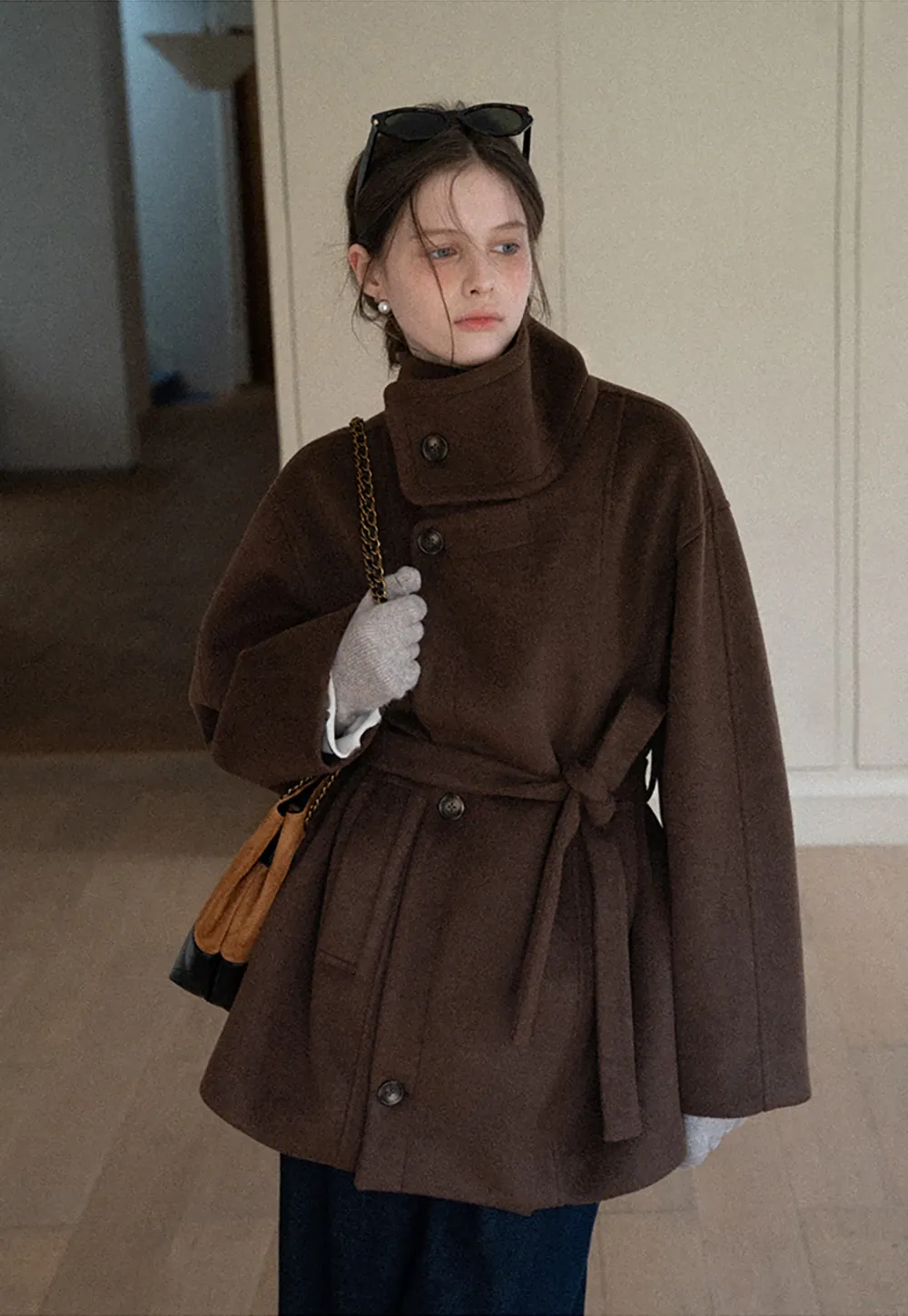 Elegant Wool Coat with Belted Waist Design