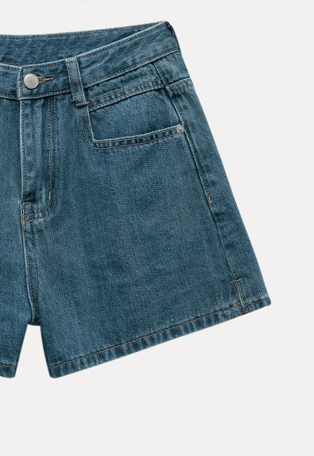 Women's Split Hem Denim Shorts with Pocket Design