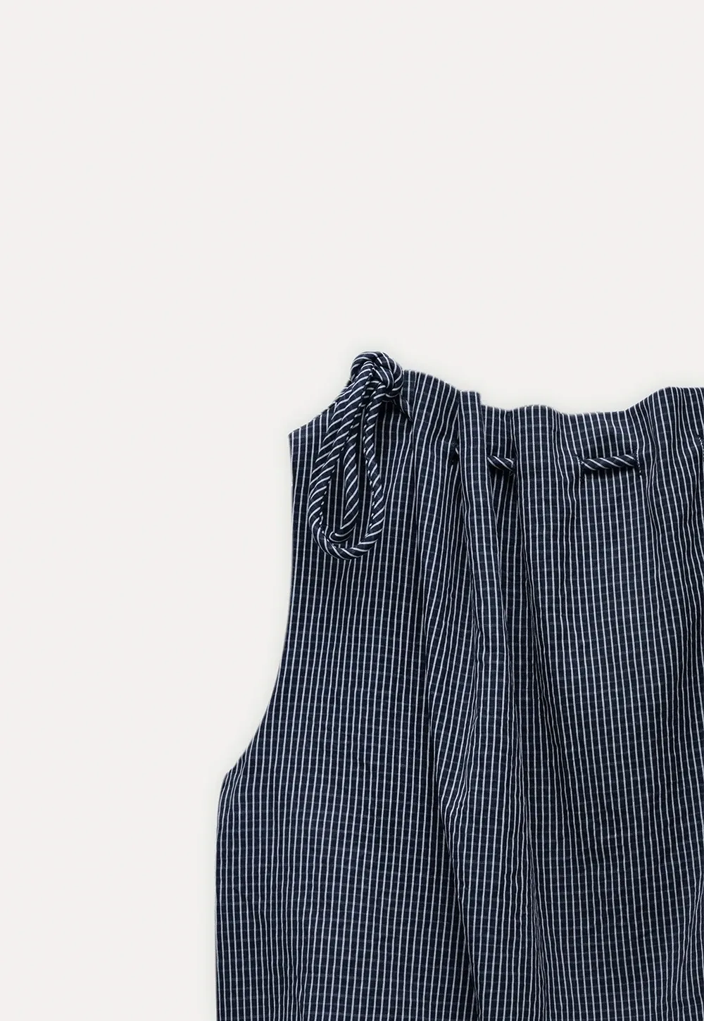 Women’s Gingham Tie-Neck Sleeveless Top