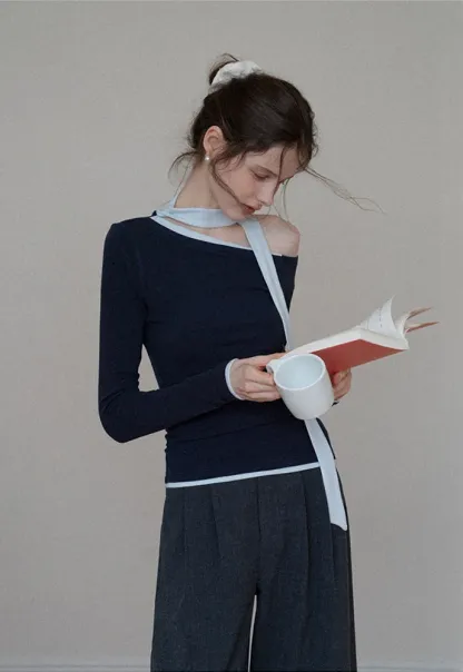 Wide-Leg Pleated Pants