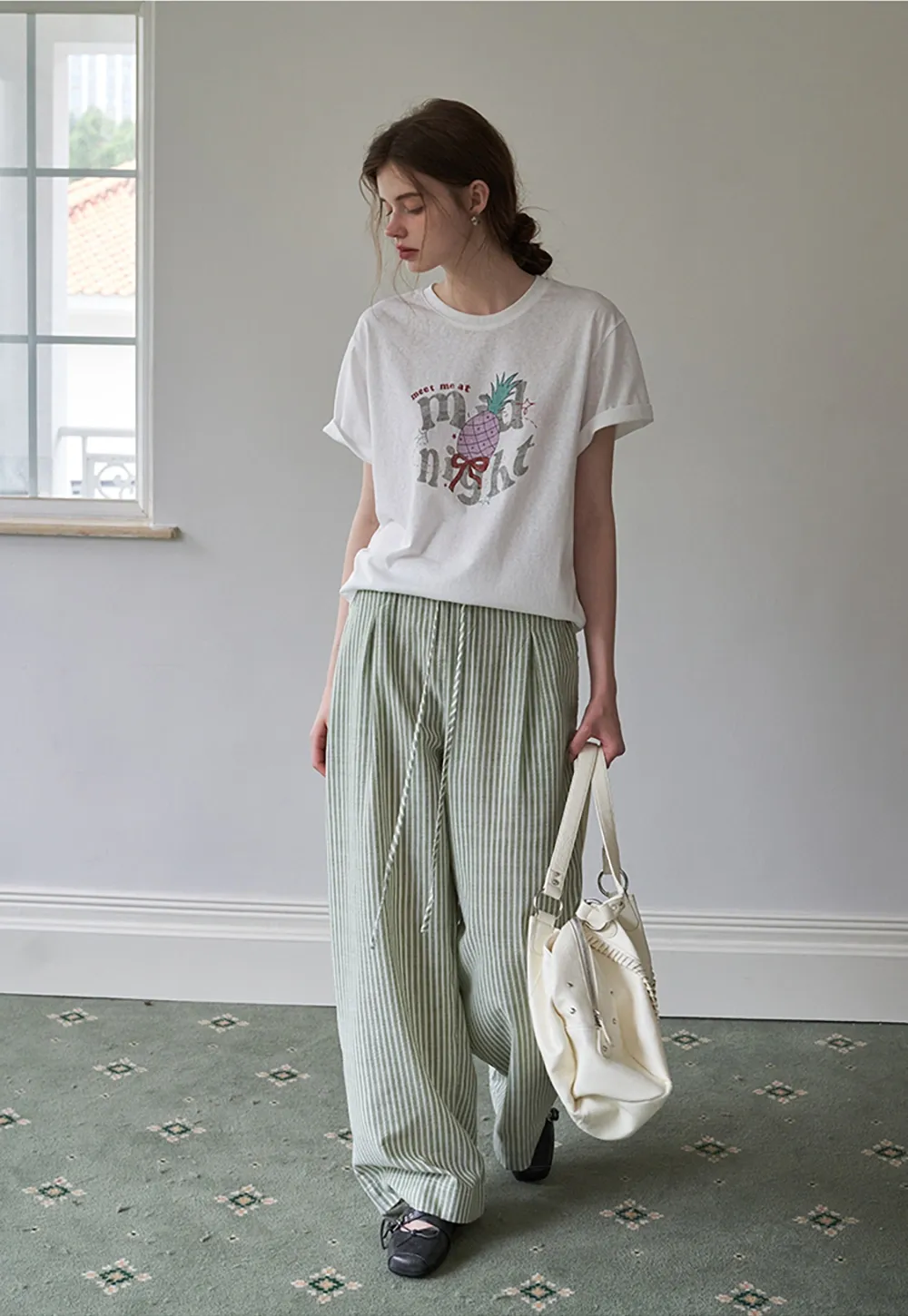 Women's Pineapple Letter Graphic T-Shirt
