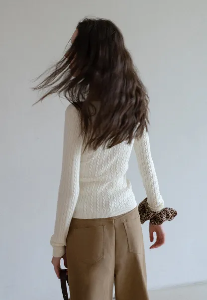 Womens Ribbed Knit Long Sleeve V- Neck Knit Top