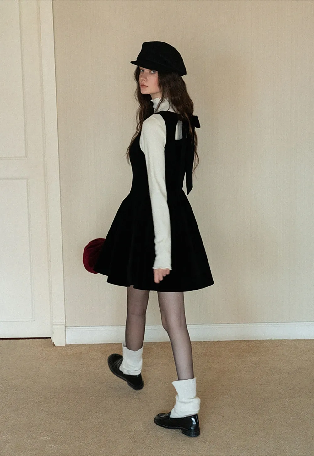 Elegant Black Velvet A-Line Sleeveless Short Dress