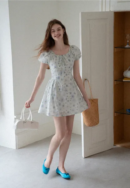 Square Neck Puff Sleeve Daisy Print Dress