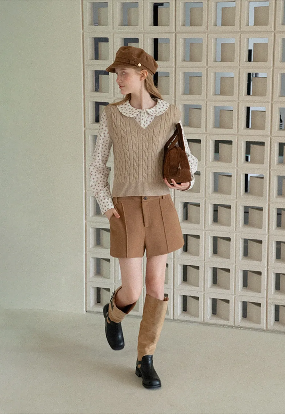 Cable Knit V Neck Sleeveless Sweater