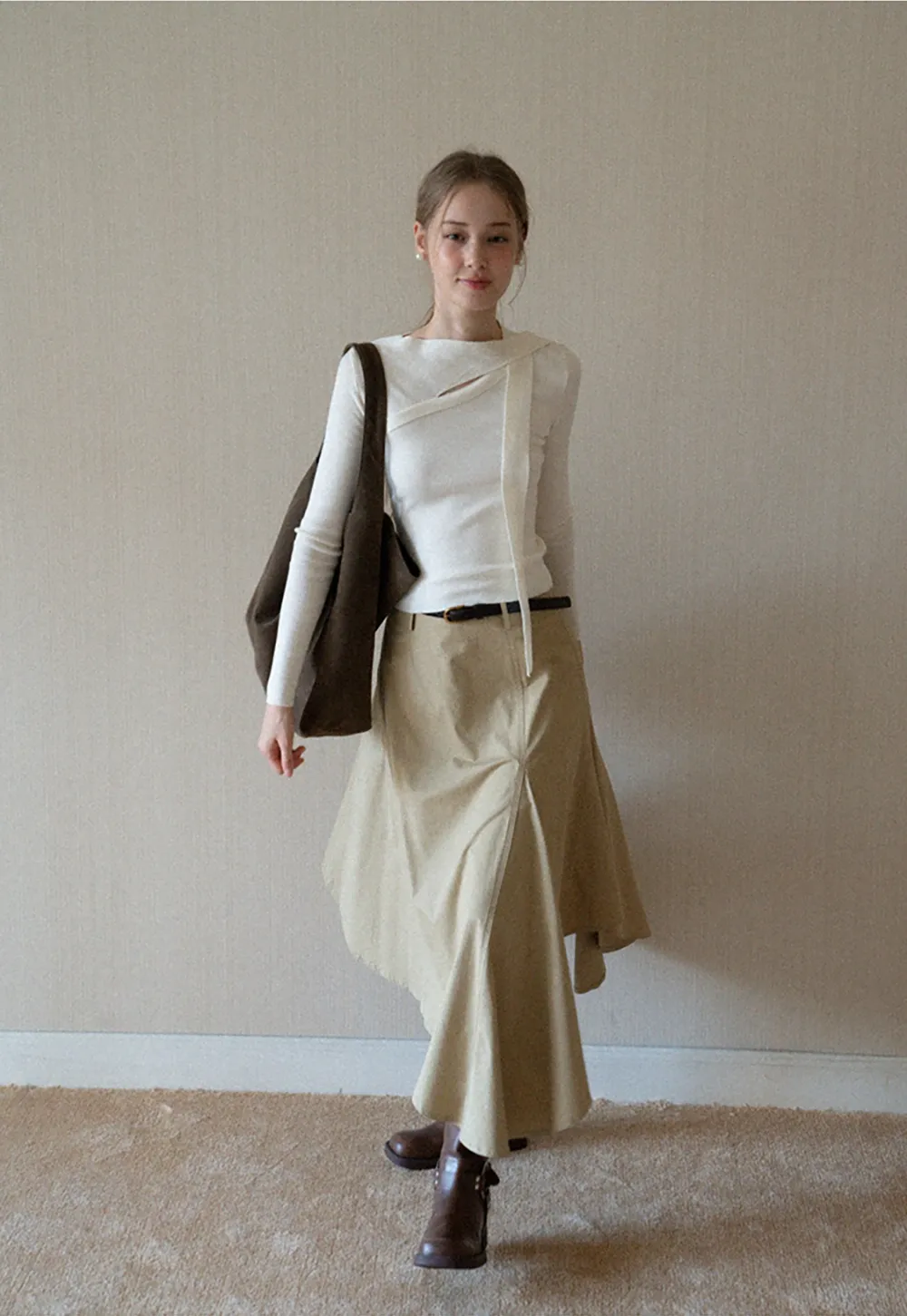 White Long Sleeve Knit Top With Tie