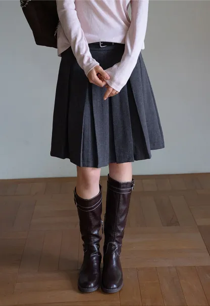 Women’s Pleated Mini Skirt with Belt