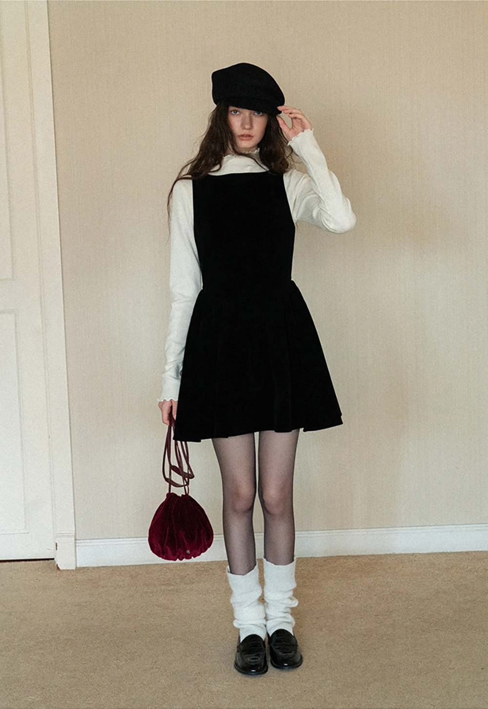 Elegant Black Velvet A-Line Sleeveless Short Dress