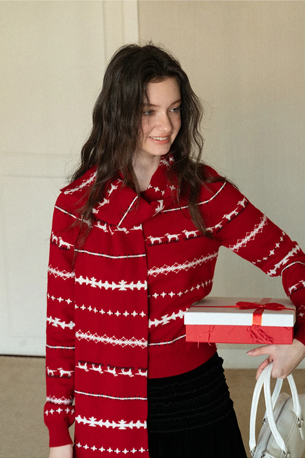 Christmas Knit Scarf With Reindeer Pattern