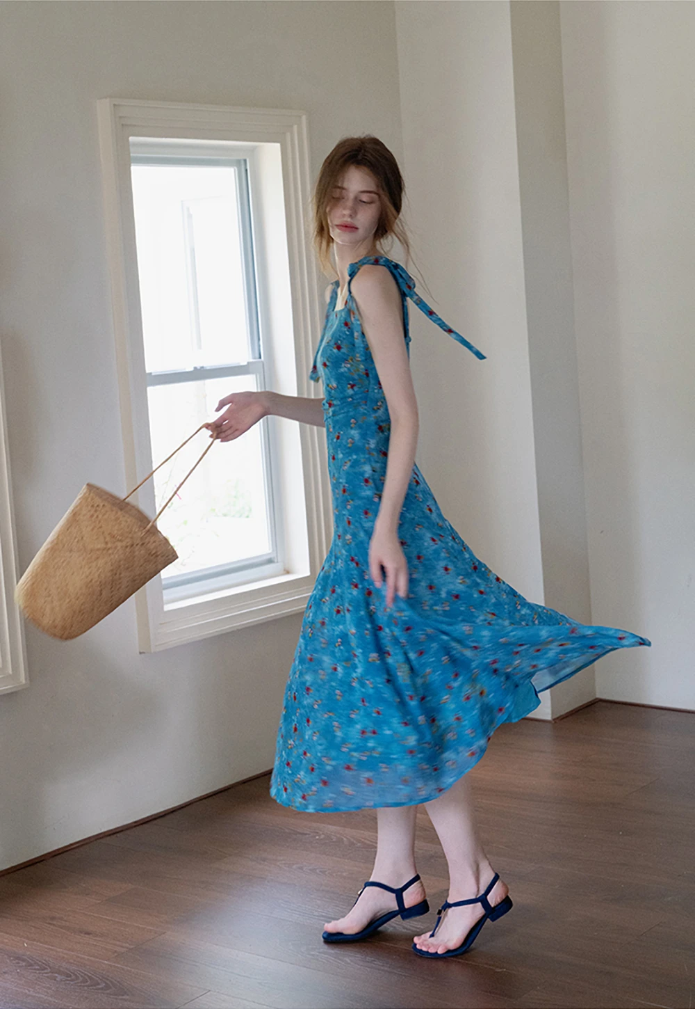 Retro Floral Sleeveless Midi Dress