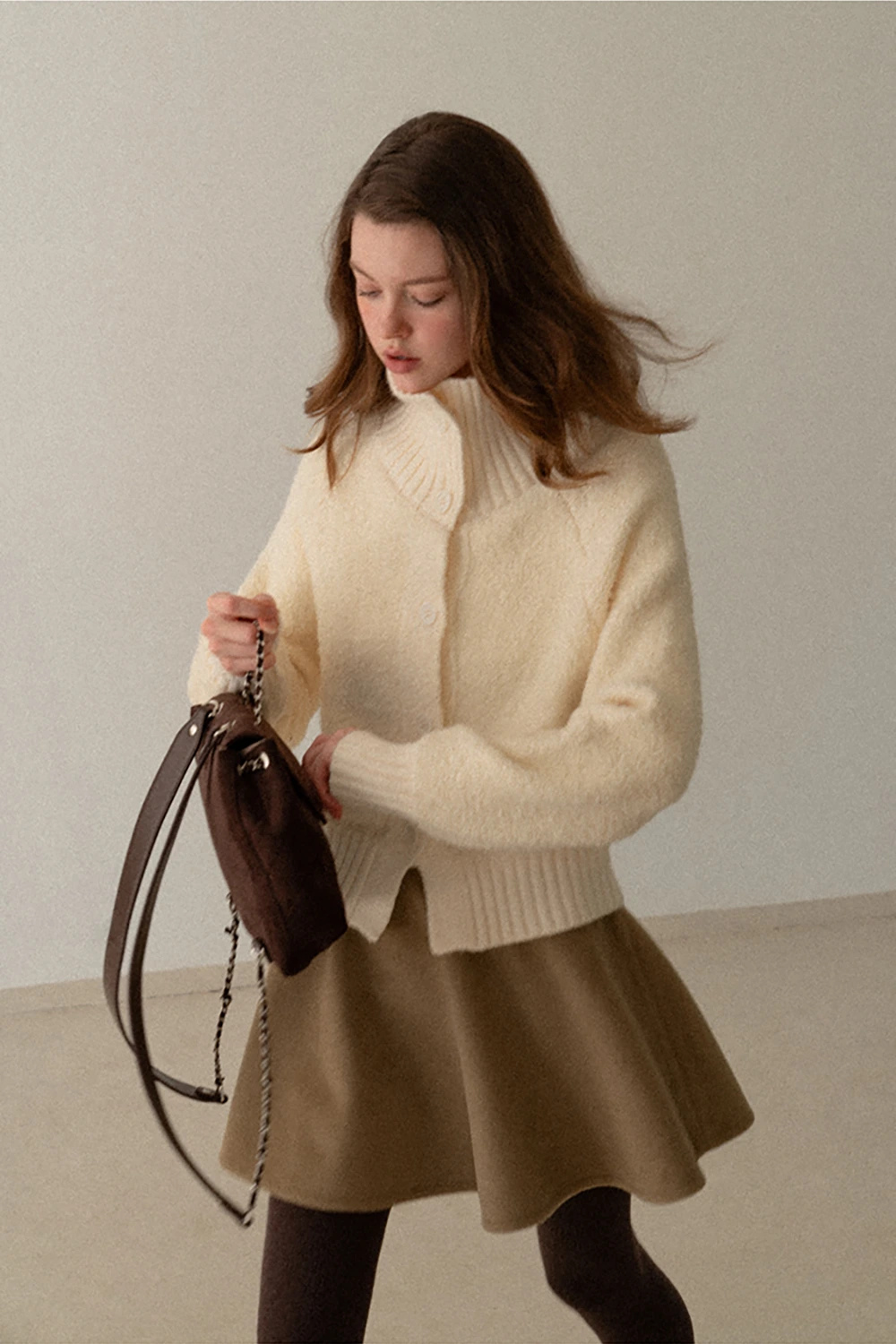 Single-Breasted High Neck Raglan Sweater