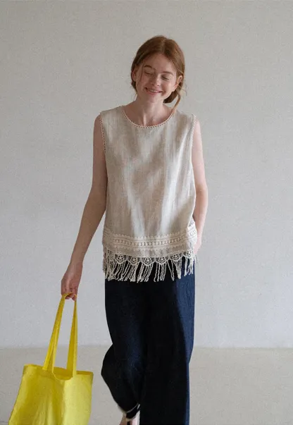 Lace Trim Tank Top with Tassel Hem
