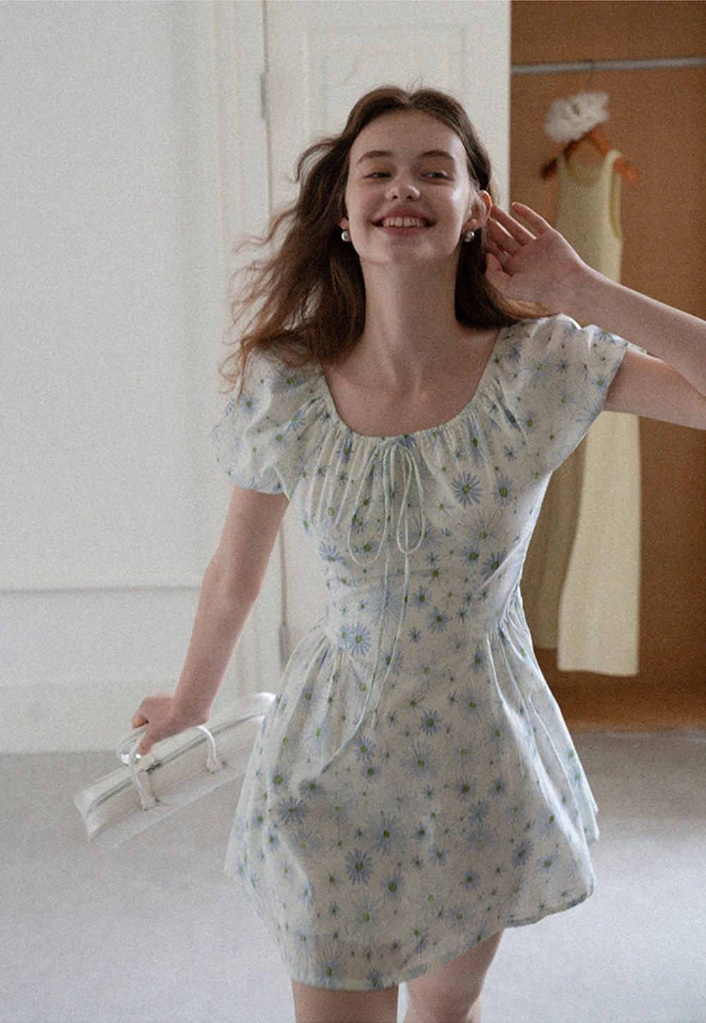 Square Neck Puff Sleeve Daisy Print Dress