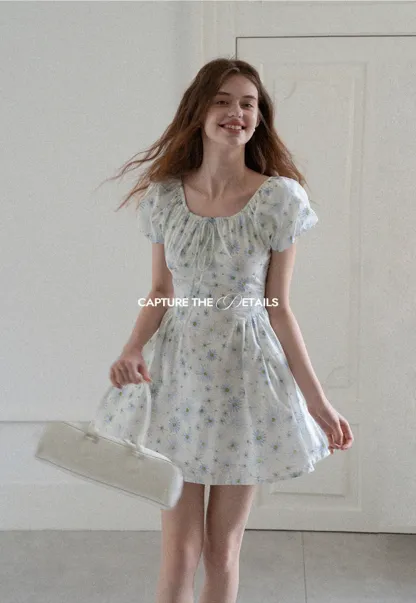 Square Neck Puff Sleeve Daisy Print Dress