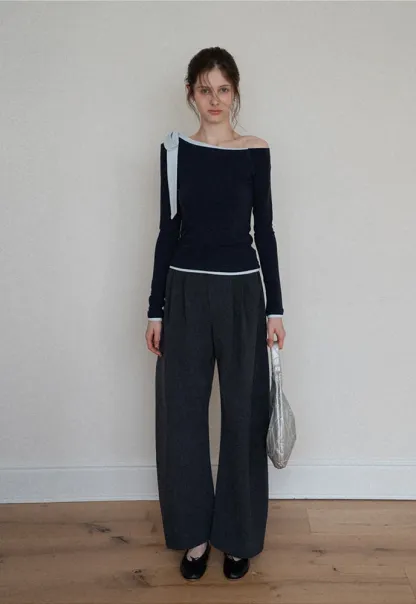 Wide-Leg Pleated Pants