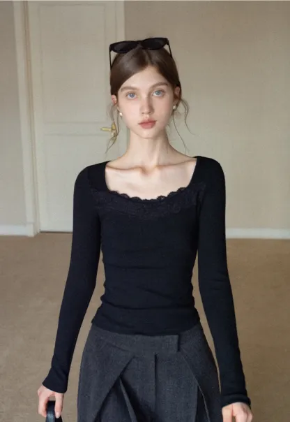 Women Square Neck Long Sleeve Tee