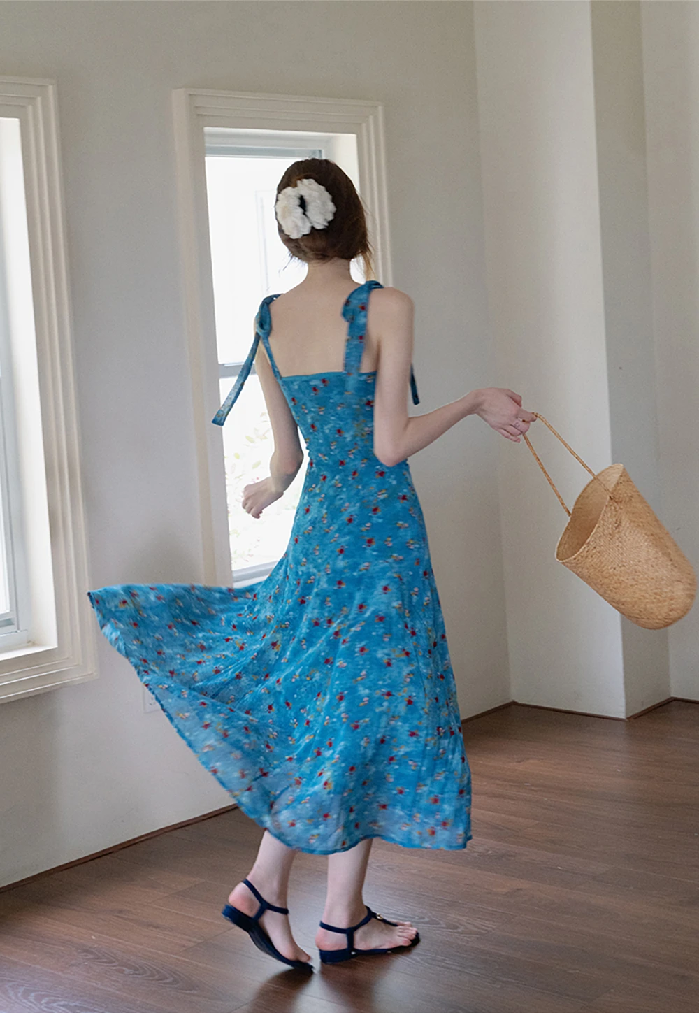 Retro Floral Sleeveless Midi Dress