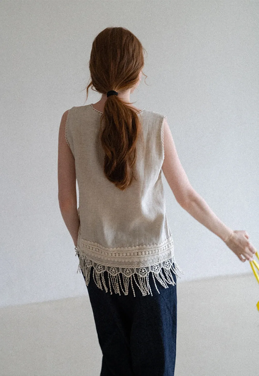 Lace Trim Tank Top with Tassel Hem