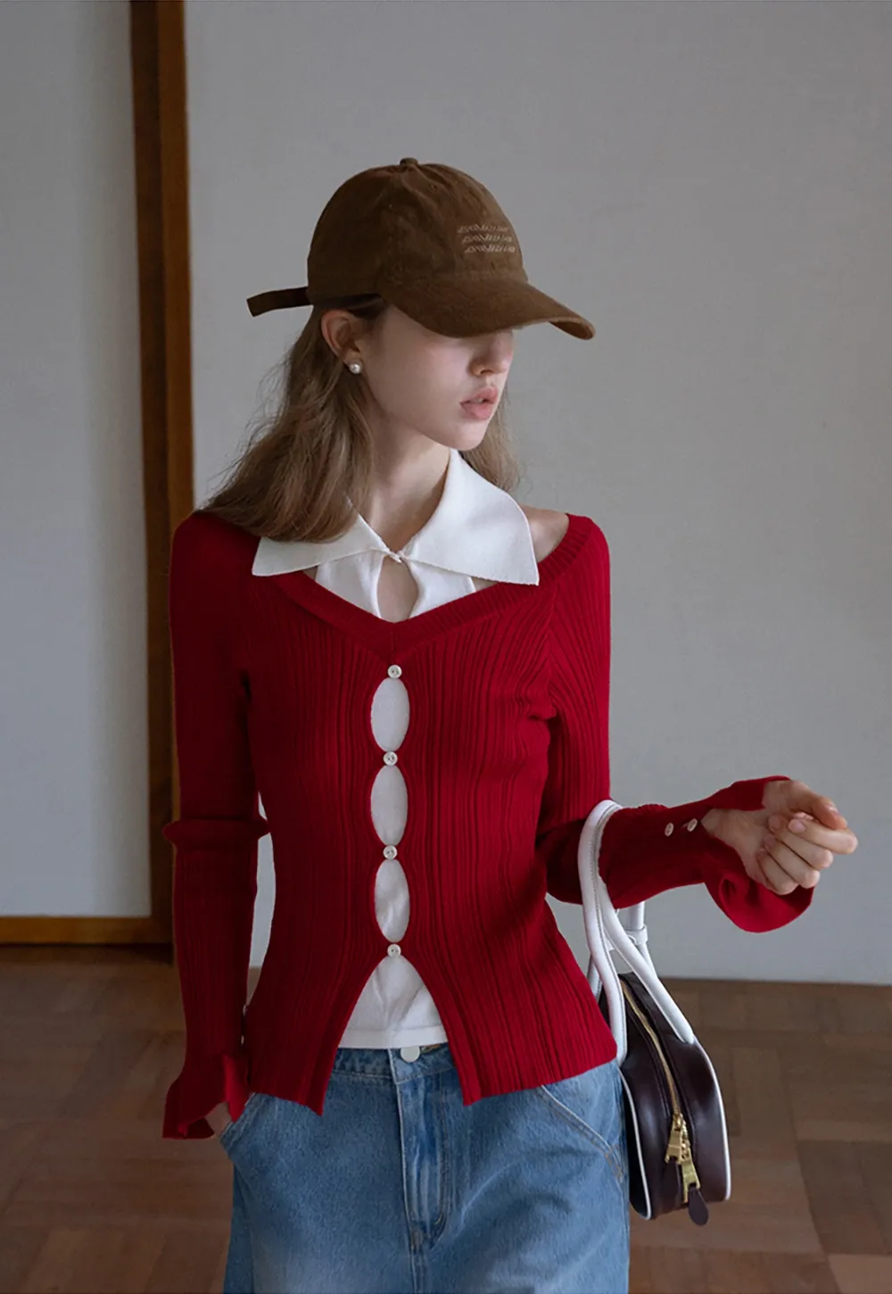 Womens Contrast Collar Cutout Knit Cardigan