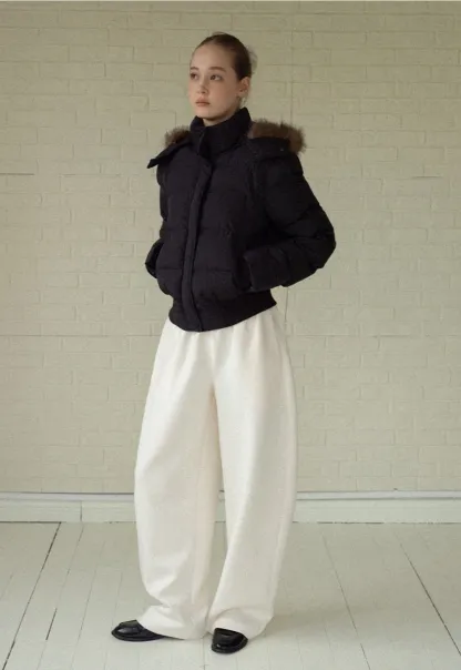 Stylish Black Winter Coat Jacket with Fur Hood