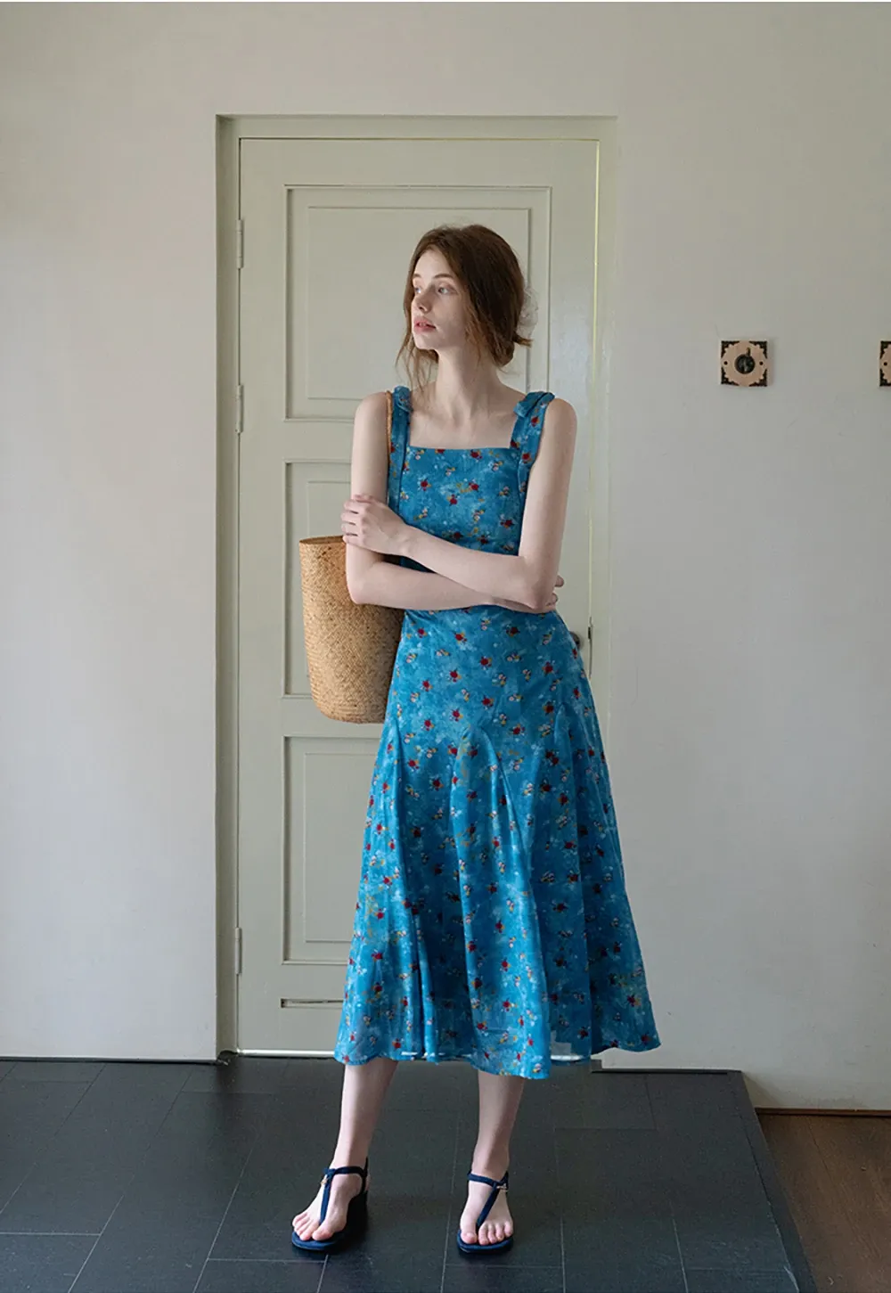 Retro Floral Sleeveless Midi Dress