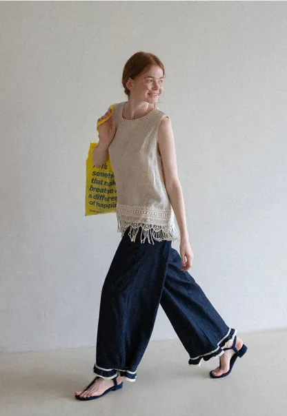 Lace Trim Tank Top with Tassel Hem
